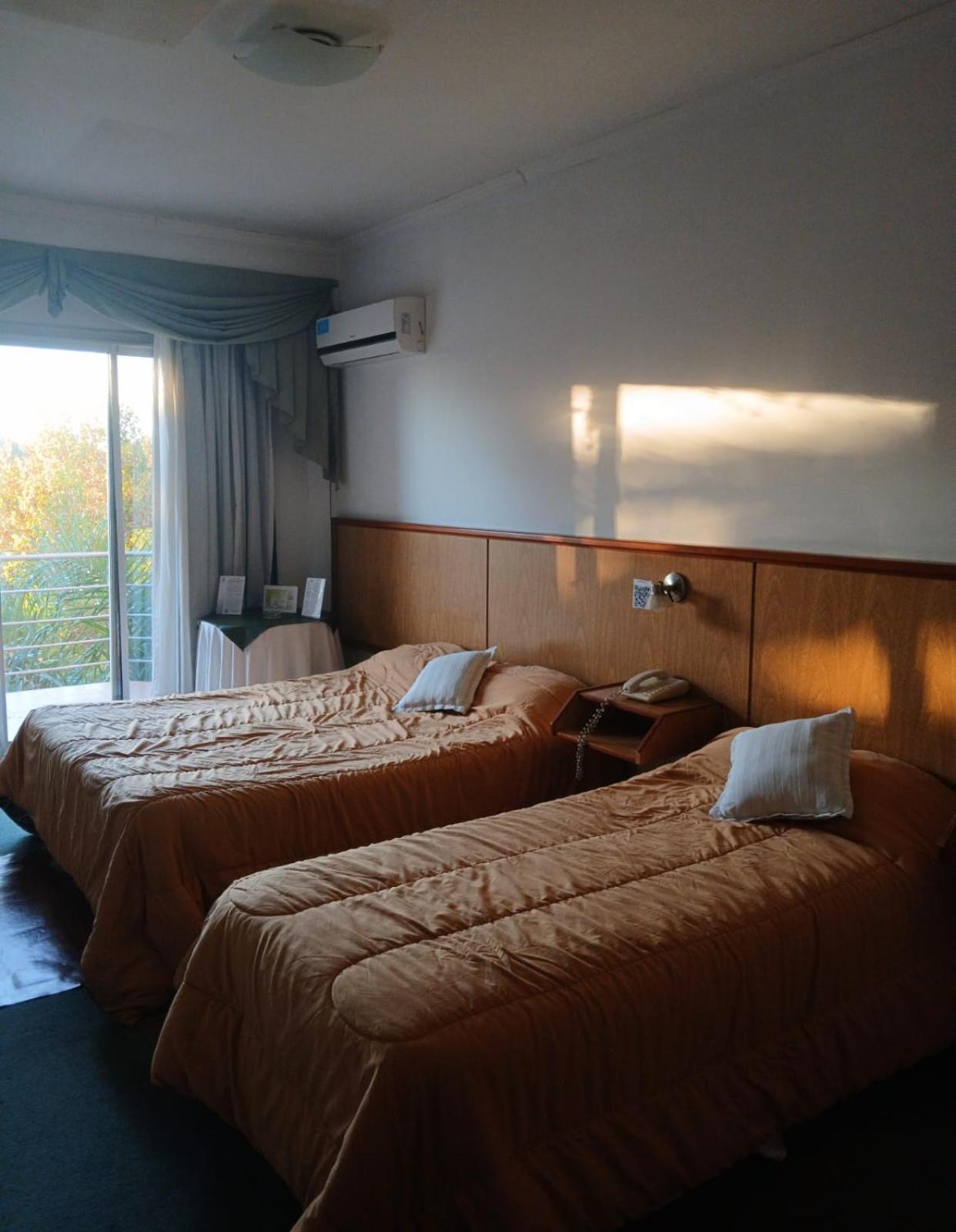 Hotel Aguay Gualeguaychú エクステリア 写真