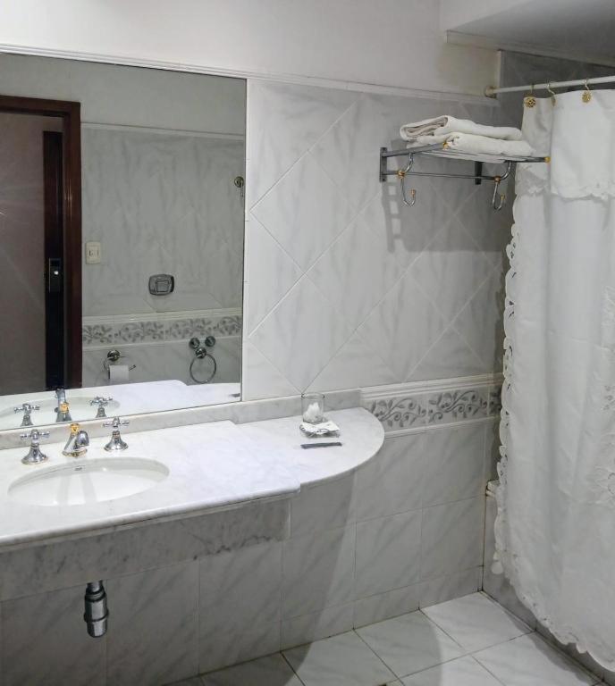 Hotel Aguay Gualeguaychú エクステリア 写真